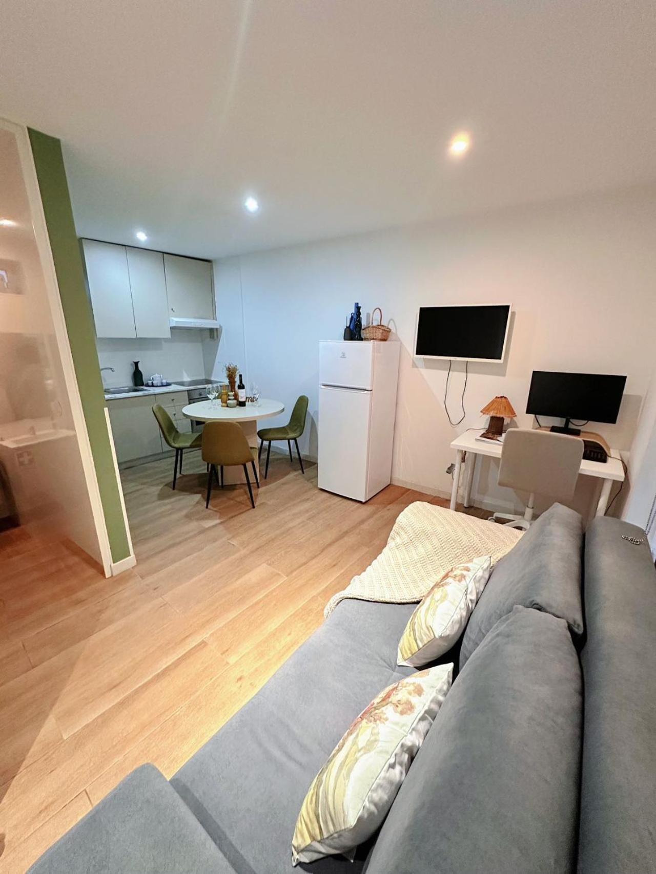 Downtown A Whole House Duplex Designed For Remote Work And Near Metro Lapa Hotel Porto Buitenkant foto